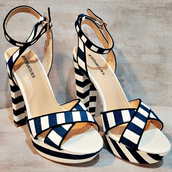 NWOT Stripped Platform Heels - Picture 1 of 9
